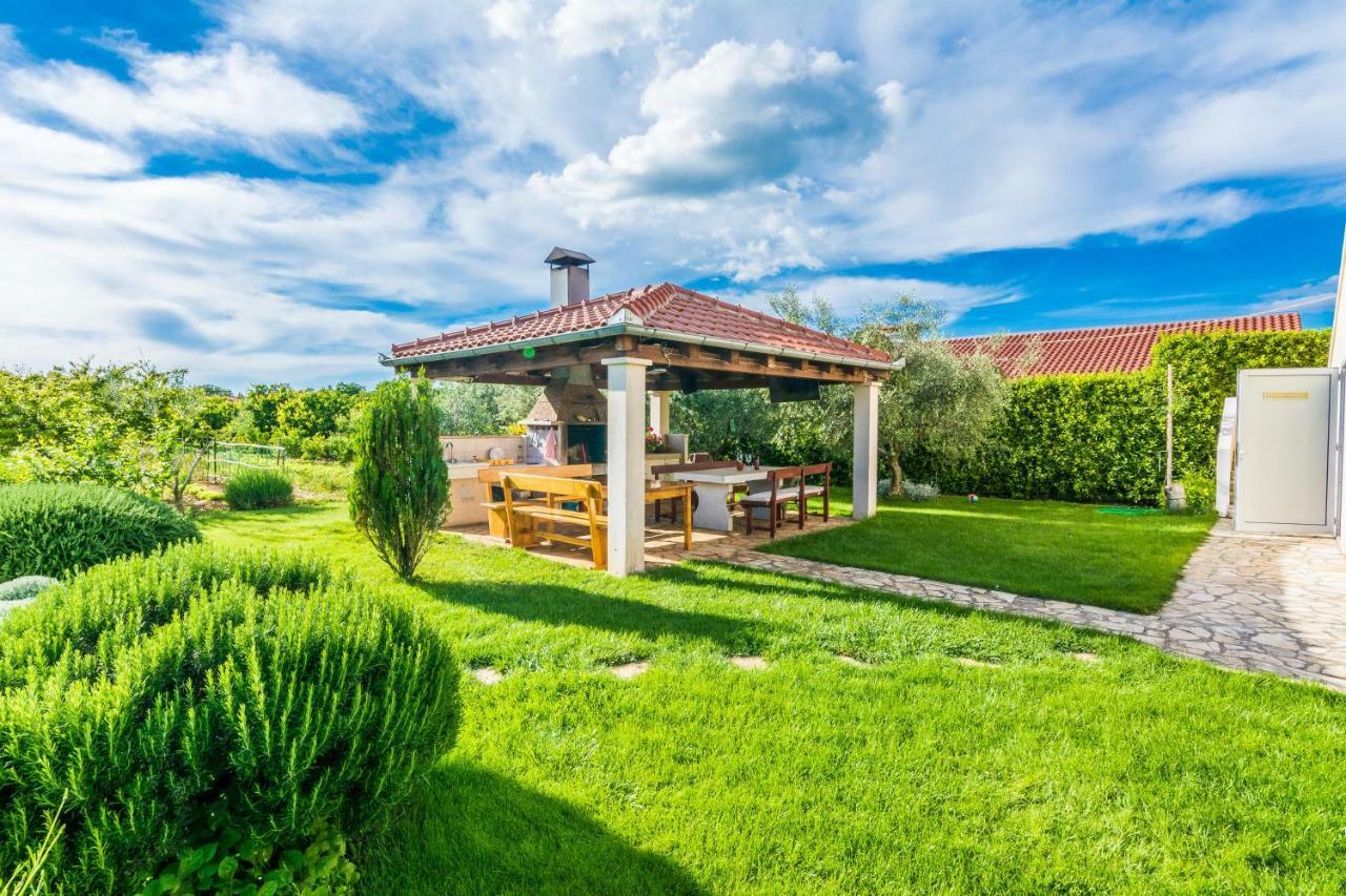 Apartmani Albi Zaton  Exterior photo